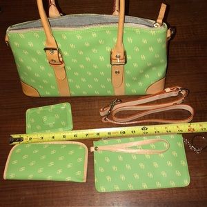 Dooney & Bourke purse & wristlet set
